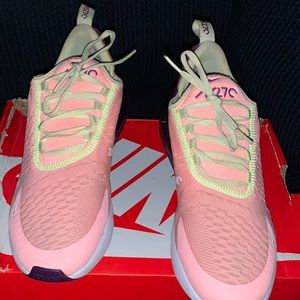 Women’s Nike Air Max 270